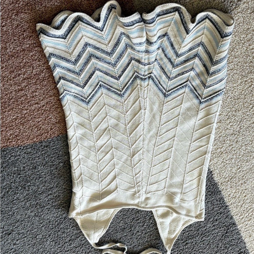 NWT American Eagle Cream -Blue Chevron Crochet Beach Halter Romper Shorts XL - Picture 6 of 7